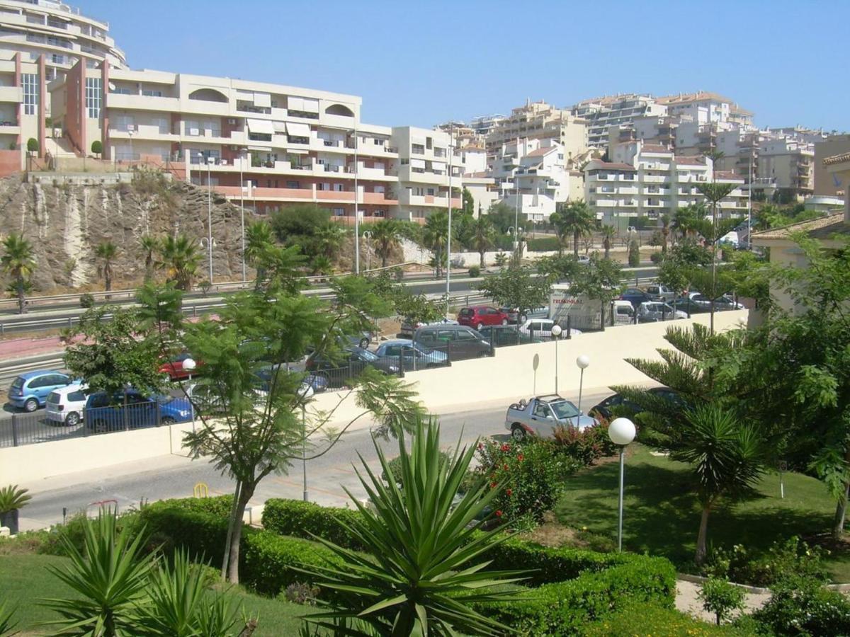 Holidays2Benalmadena Torrequebrada Sea View Front Beach With Pool Parking & Terraces Dış mekan fotoğraf