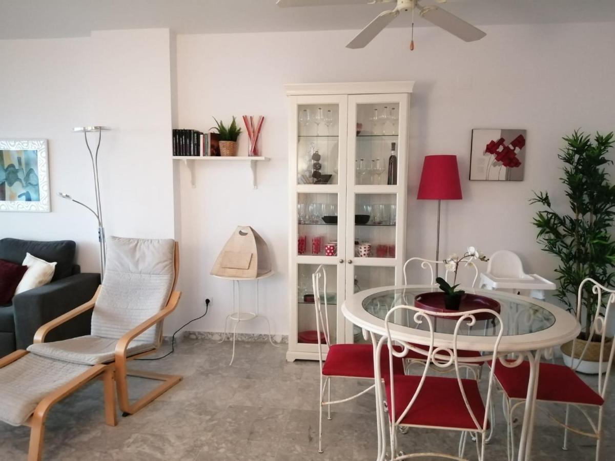 Holidays2Benalmadena Torrequebrada Sea View Front Beach With Pool Parking & Terraces Dış mekan fotoğraf
