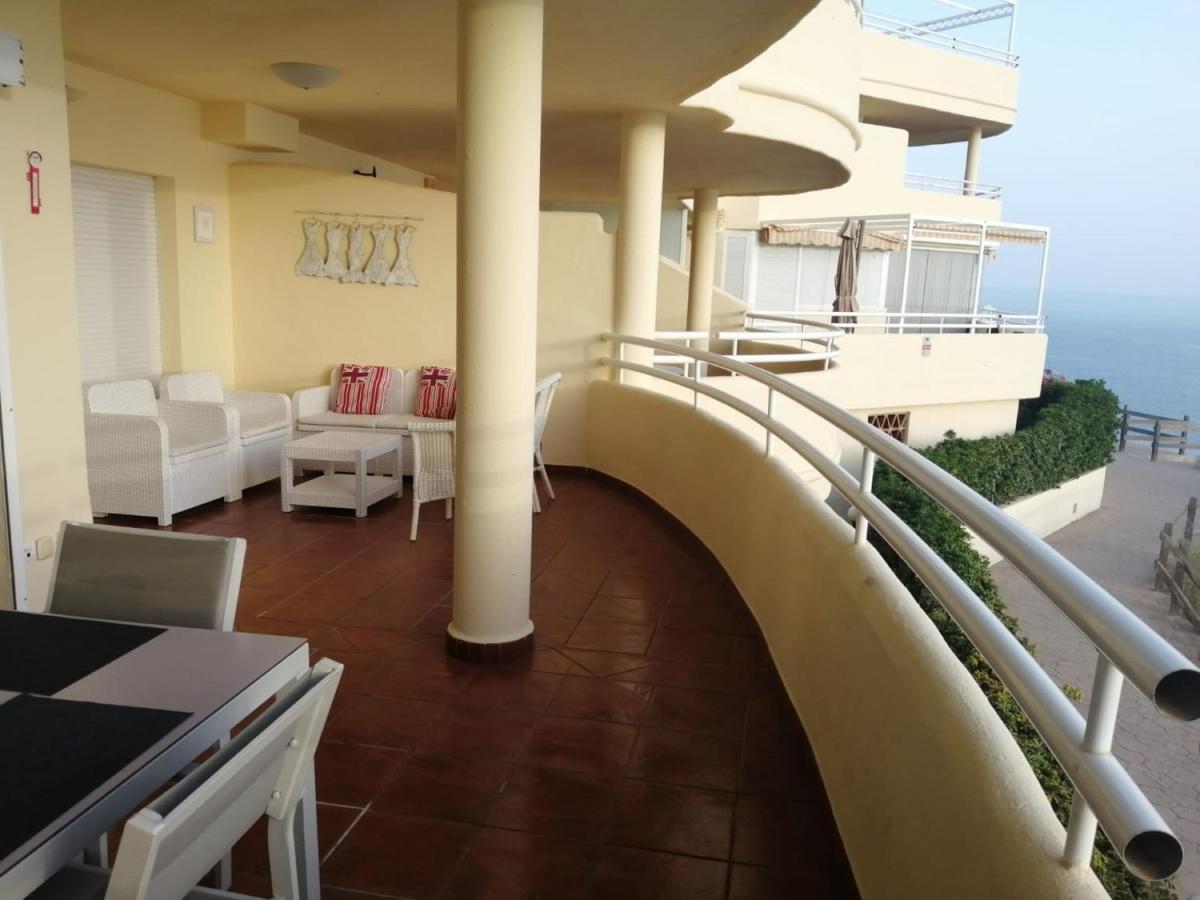 Holidays2Benalmadena Torrequebrada Sea View Front Beach With Pool Parking & Terraces Dış mekan fotoğraf