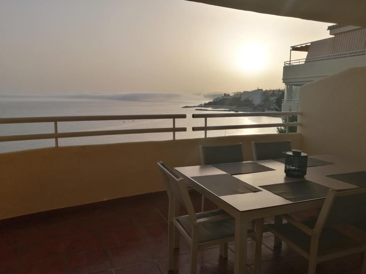 Holidays2Benalmadena Torrequebrada Sea View Front Beach With Pool Parking & Terraces Dış mekan fotoğraf