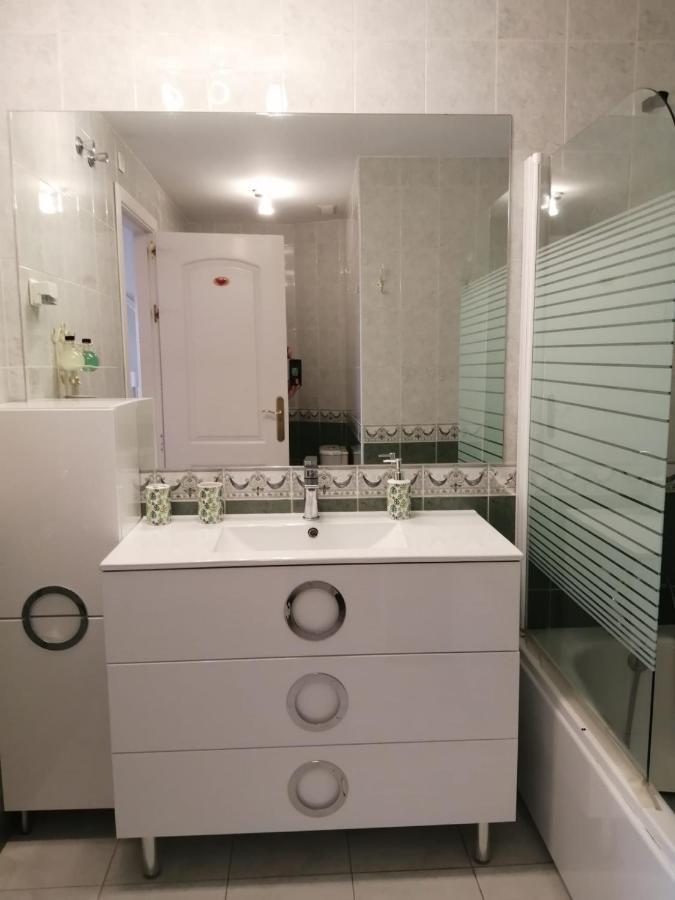 Holidays2Benalmadena Torrequebrada Sea View Front Beach With Pool Parking & Terraces Dış mekan fotoğraf